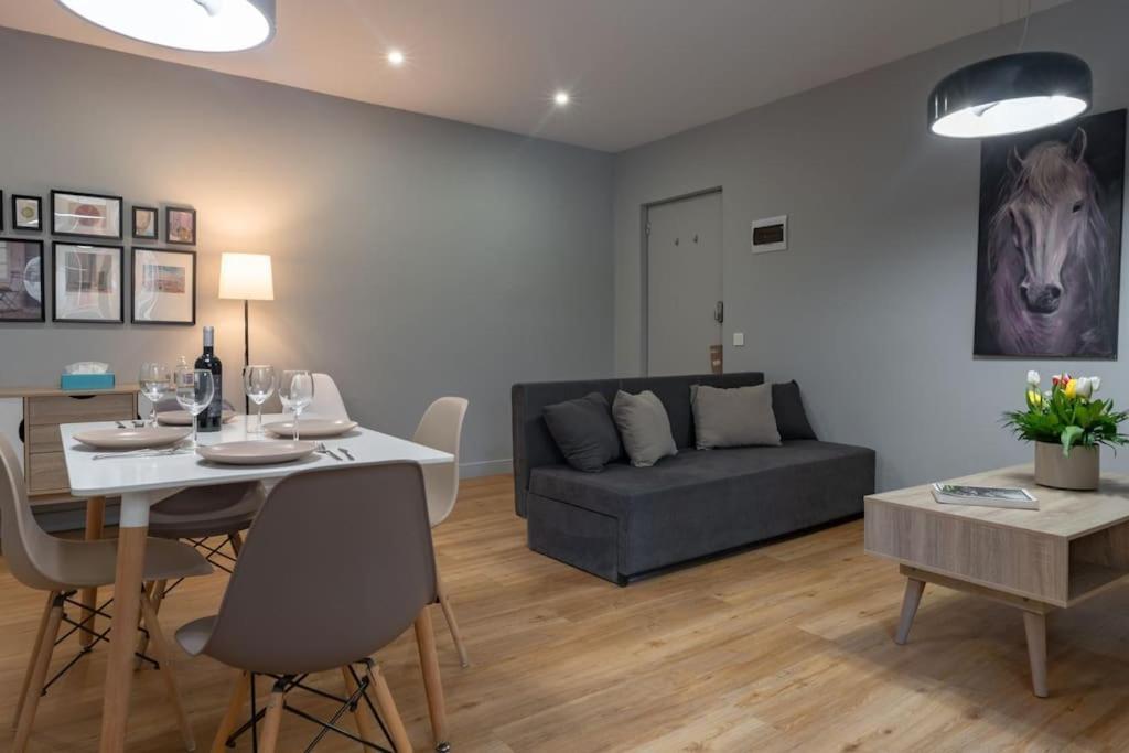 Modern, Quite 1-Bdr Apt 5 Min Walk To Acropolis Athens Exterior photo